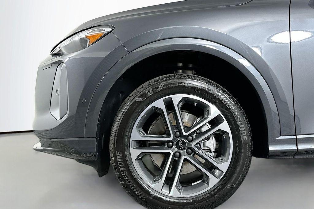 new 2025 Audi Q5 car, priced at $54,485