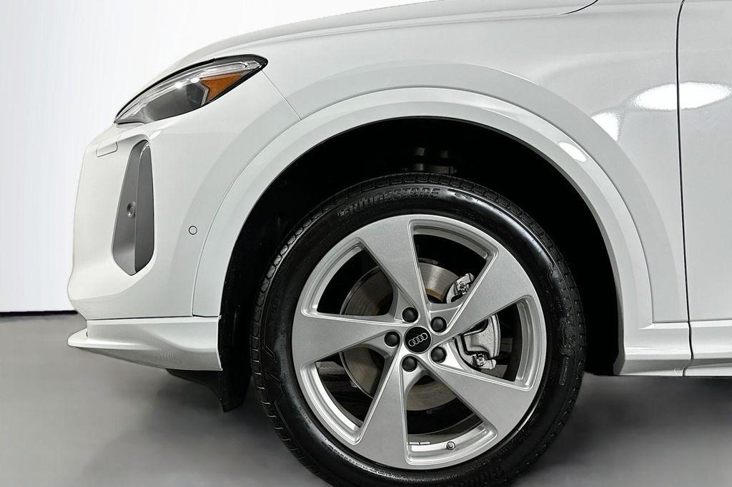 new 2025 Audi Q5 car, priced at $56,740