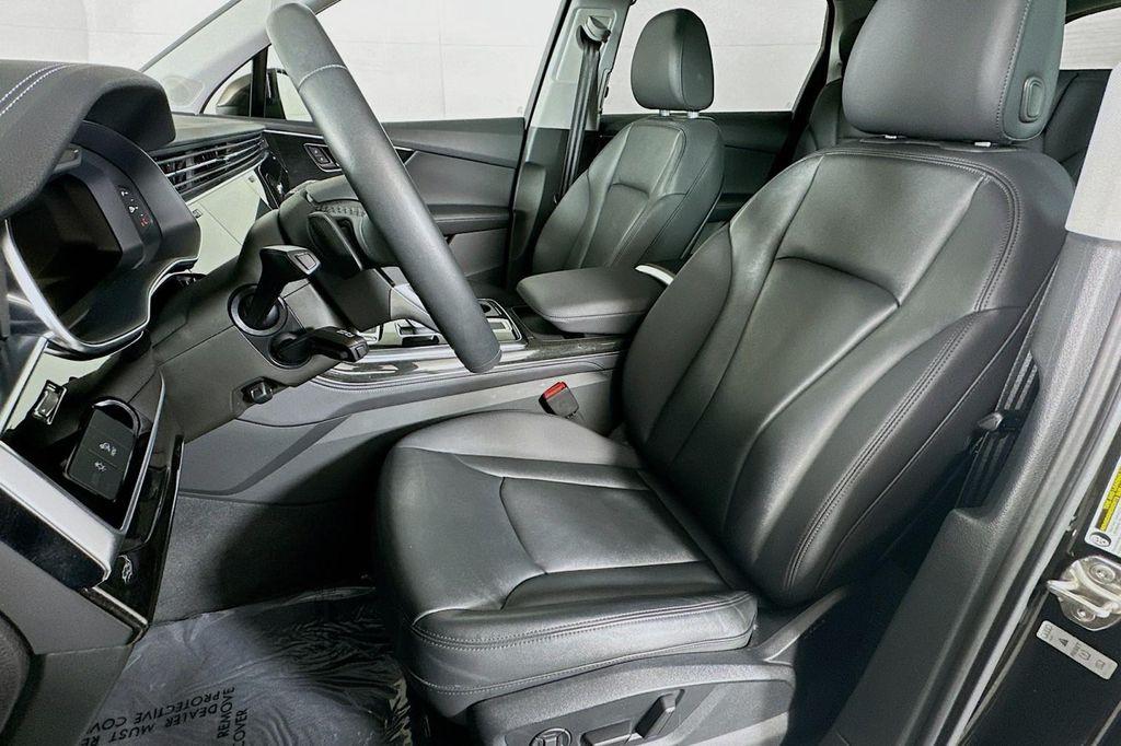 used 2023 Audi Q7 car, priced at $38,794