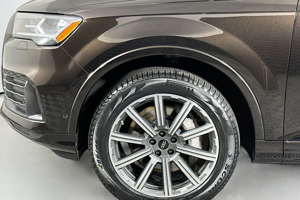 used 2023 Audi Q7 car, priced at $38,794