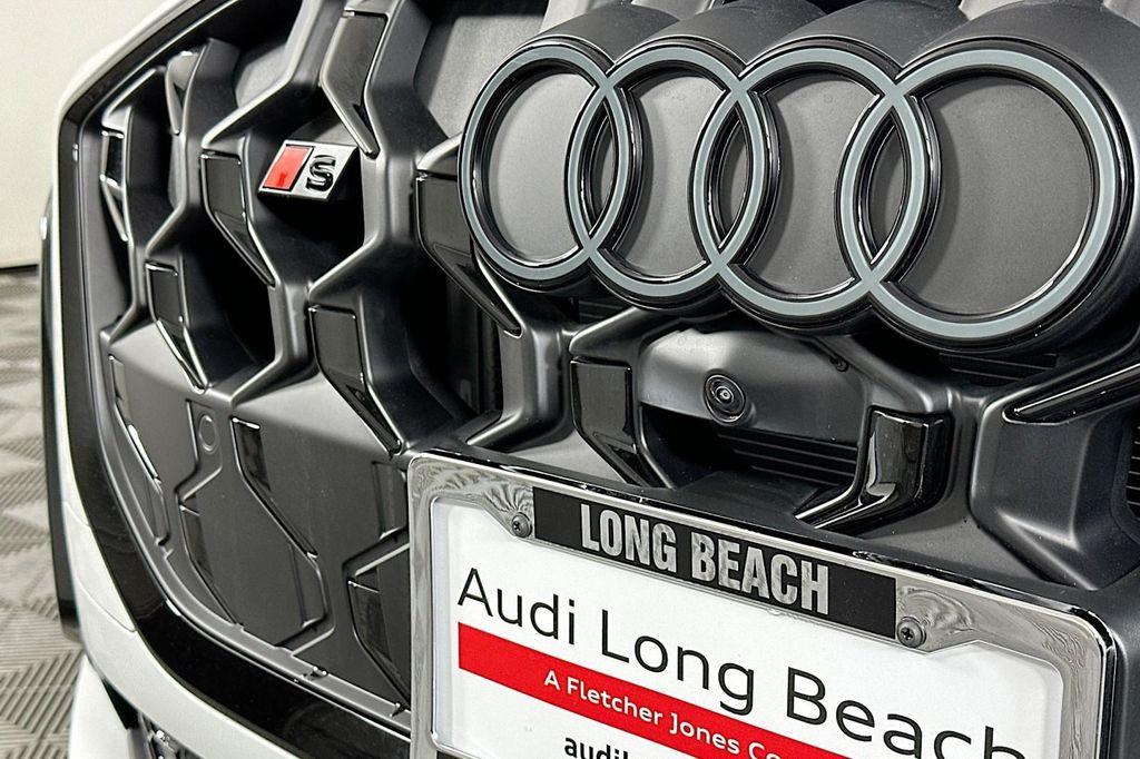 new 2025 Audi SQ5 car, priced at $72,460