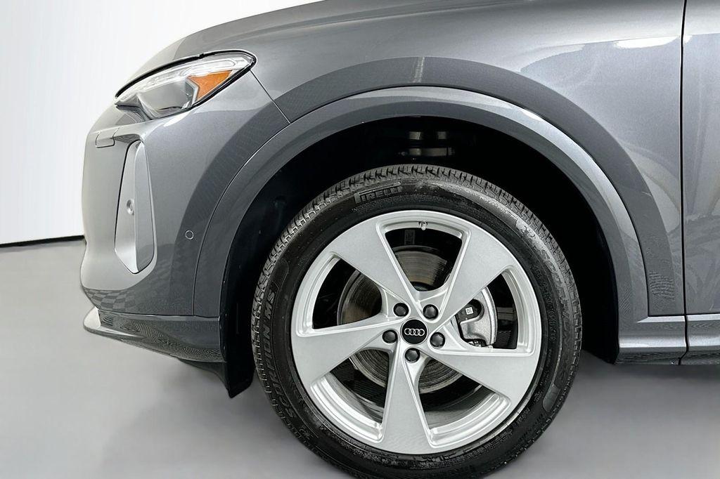 new 2025 Audi Q5 car, priced at $60,350