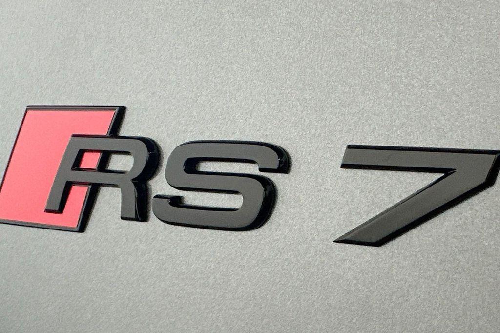 new 2026 Audi RS 7 car, priced at $157,490