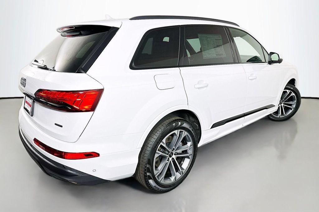 new 2026 Audi Q7 car, priced at $67,695