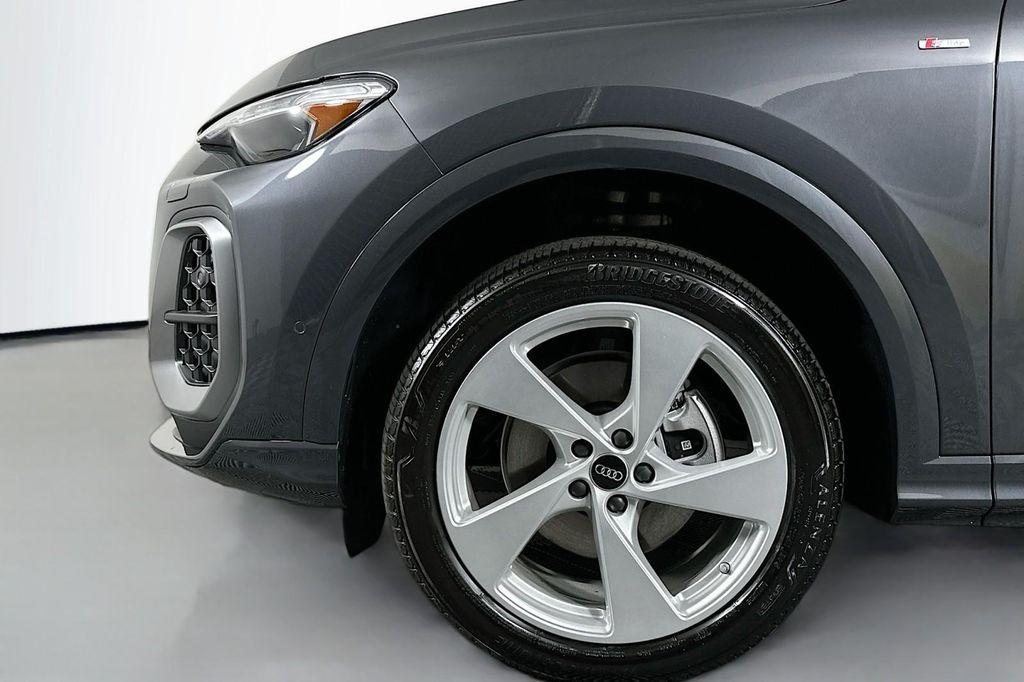 new 2025 Audi Q5 car, priced at $62,540