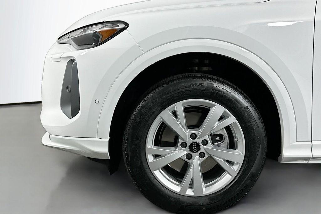 new 2025 Audi Q5 car, priced at $54,620