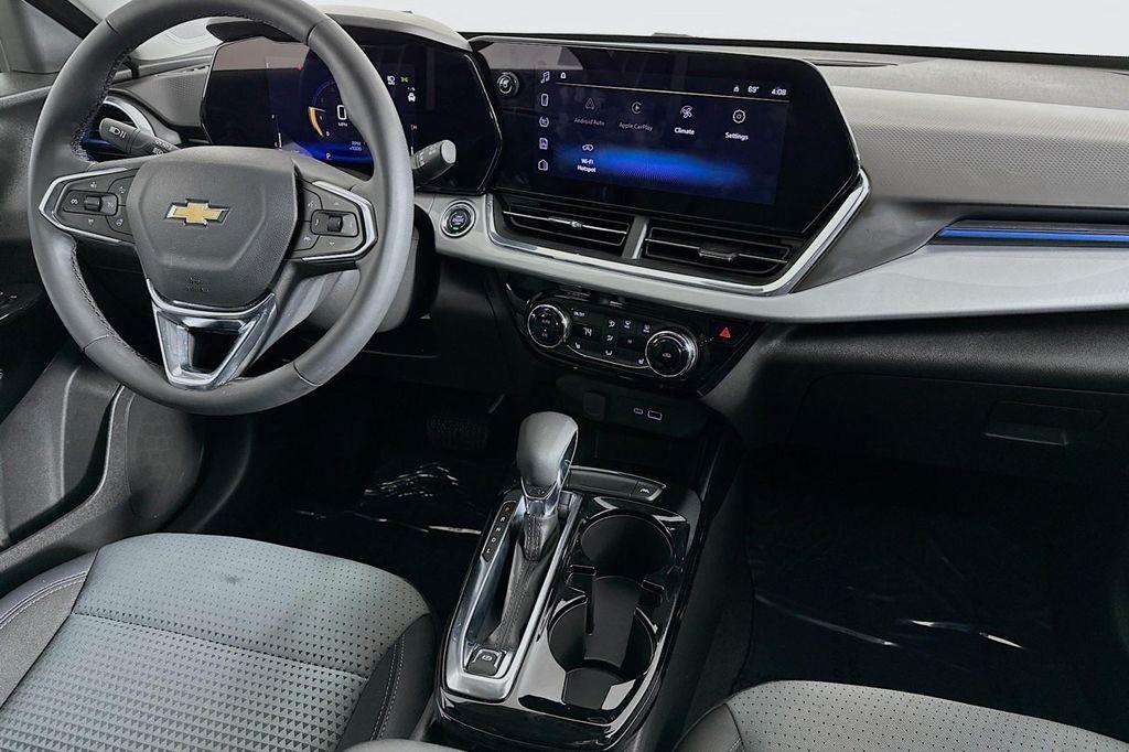 used 2025 Chevrolet Trax car, priced at $20,393