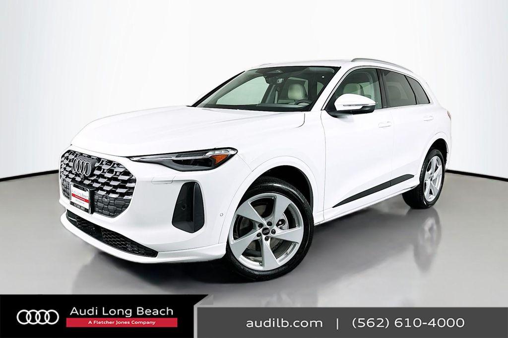 new 2025 Audi Q5 car, priced at $54,965