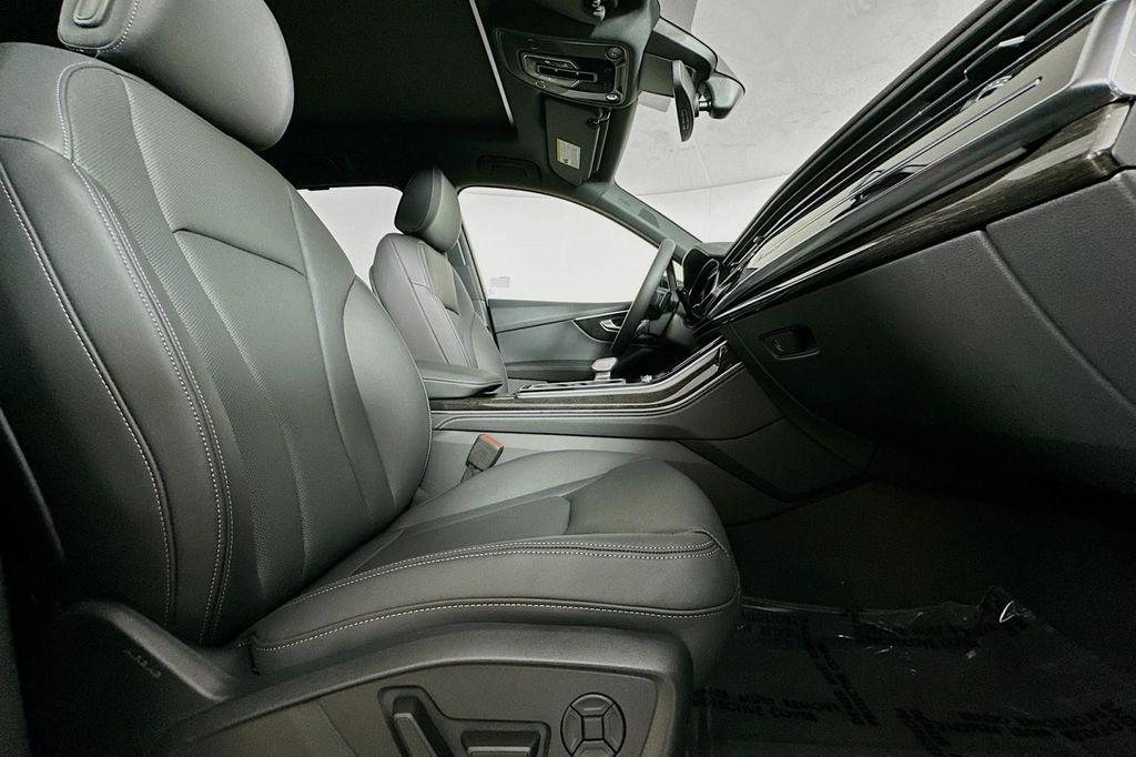 new 2026 Audi Q7 car, priced at $73,105