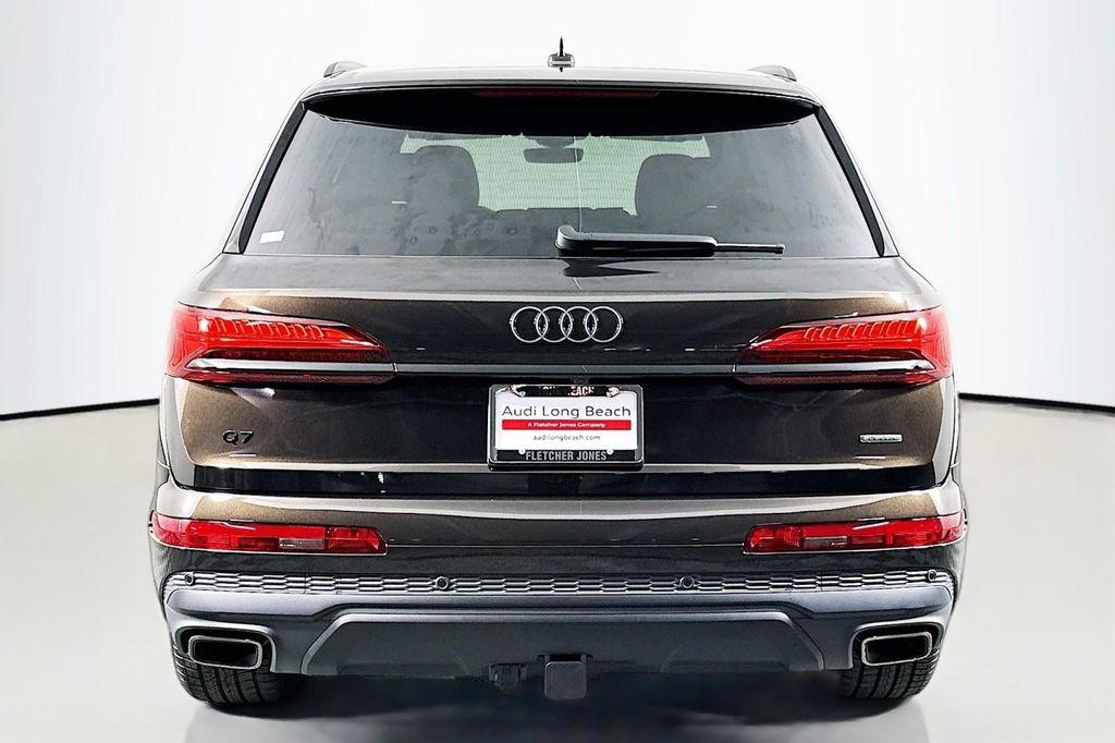 new 2026 Audi Q7 car, priced at $73,105