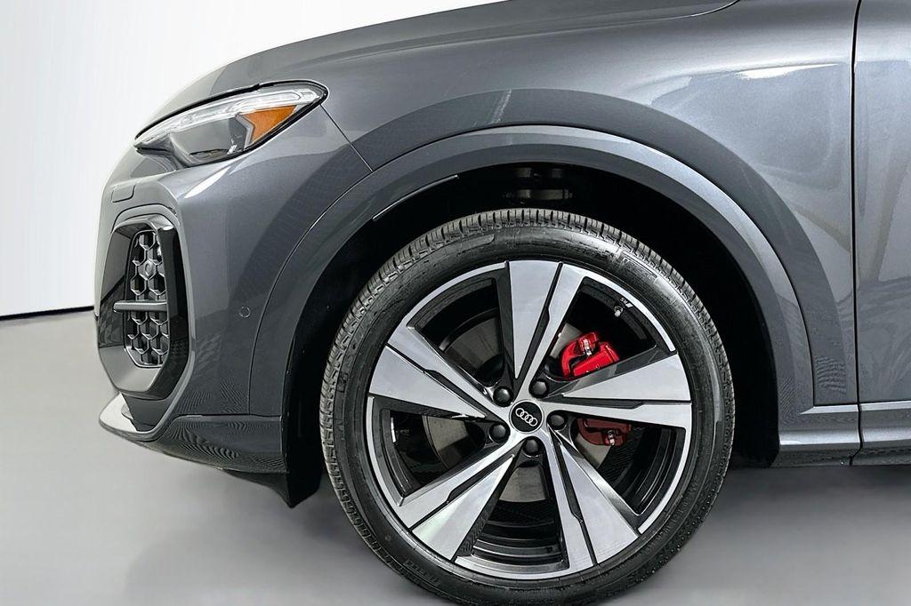 new 2025 Audi SQ5 car, priced at $72,740