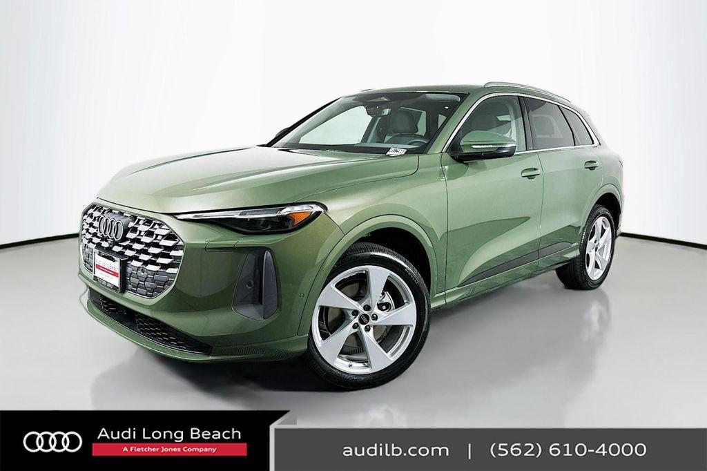 new 2025 Audi Q5 car, priced at $55,940