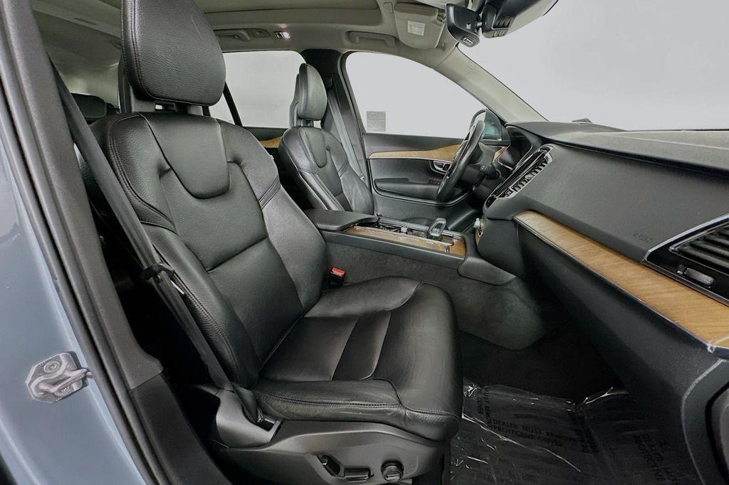 used 2022 Volvo XC90 Recharge Plug-In Hybrid car, priced at $34,572