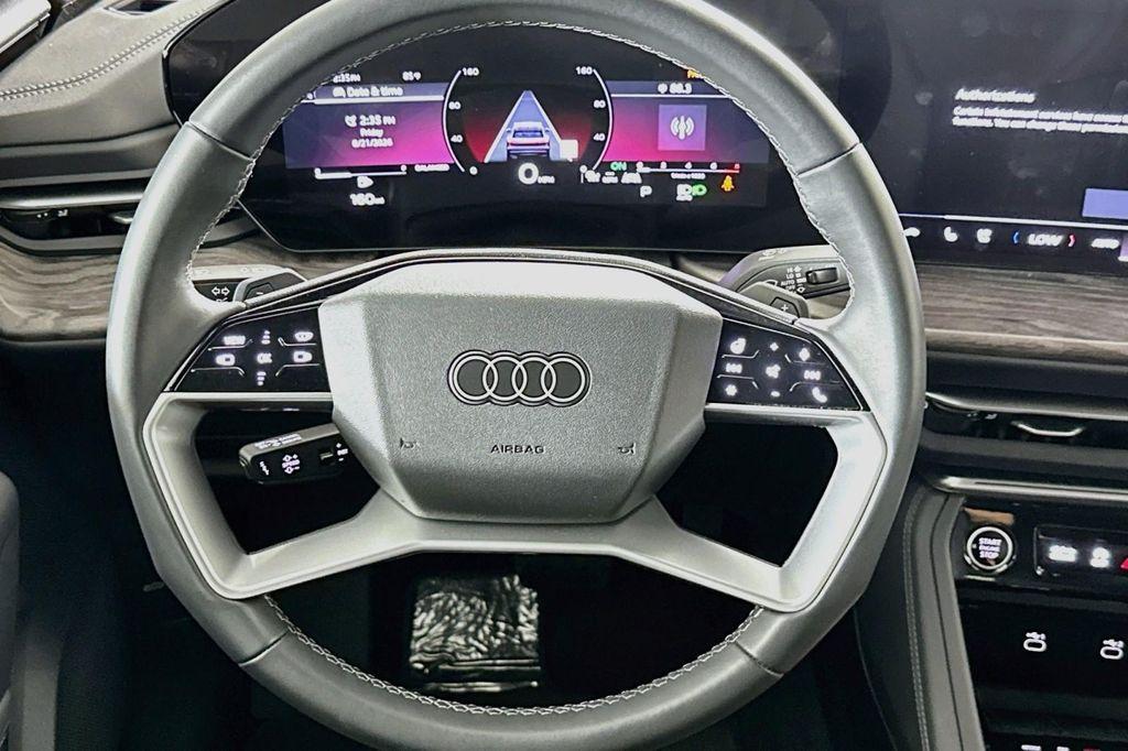 Audi Q5 view 19