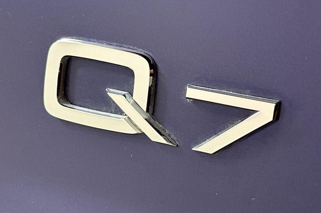 used 2022 Audi Q7 car, priced at $33,573