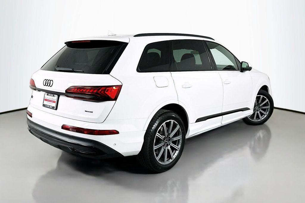 used 2023 Audi Q7 car, priced at $37,694