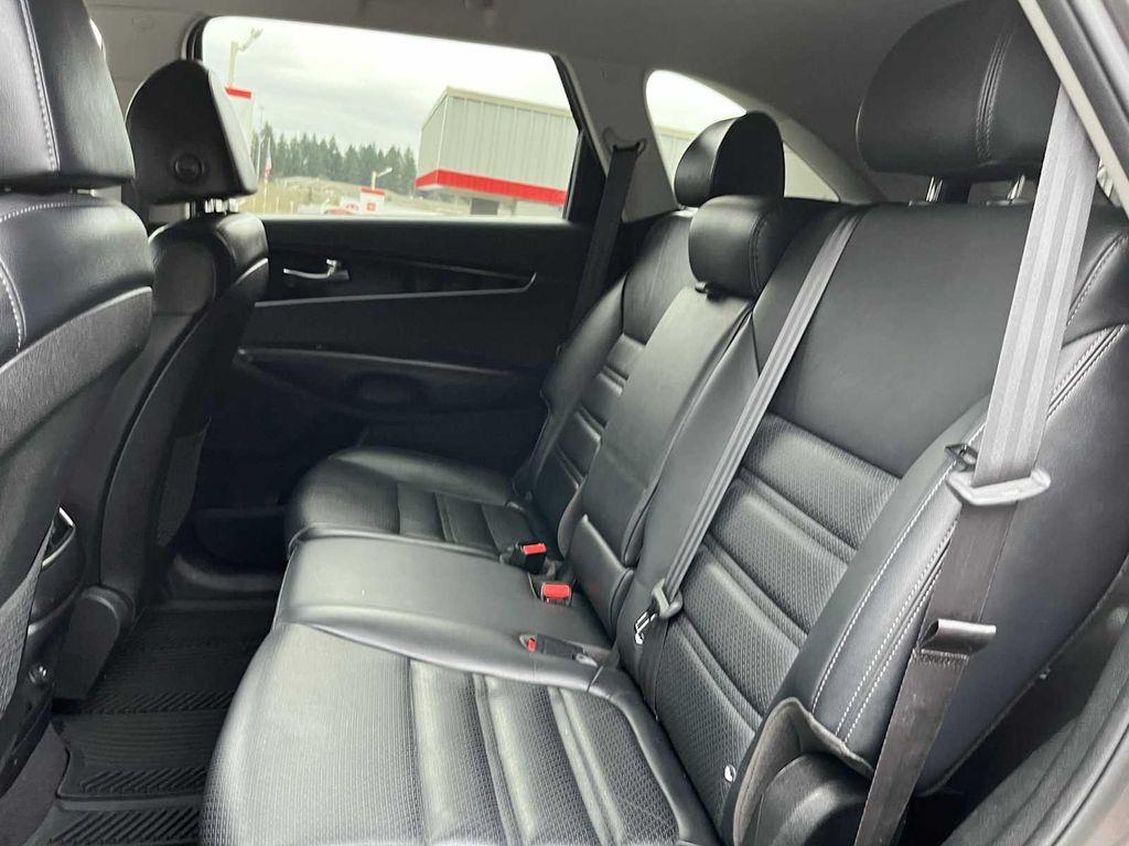 used 2019 Kia Sorento car, priced at $18,492