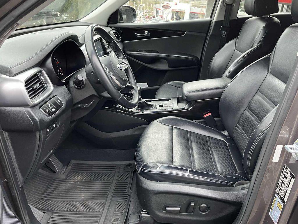 used 2019 Kia Sorento car, priced at $18,492