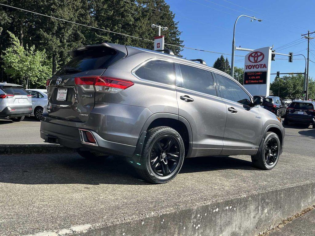 used 2018 Toyota Highlander Hybrid car, priced at $29,199
