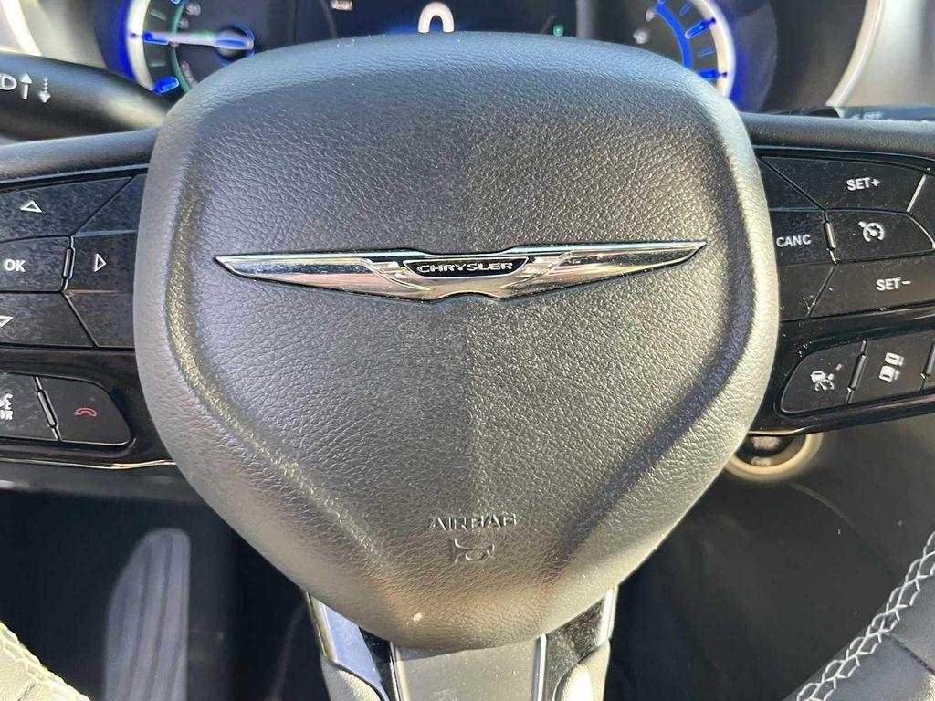 used 2022 Chrysler Pacifica Hybrid car, priced at $26,995