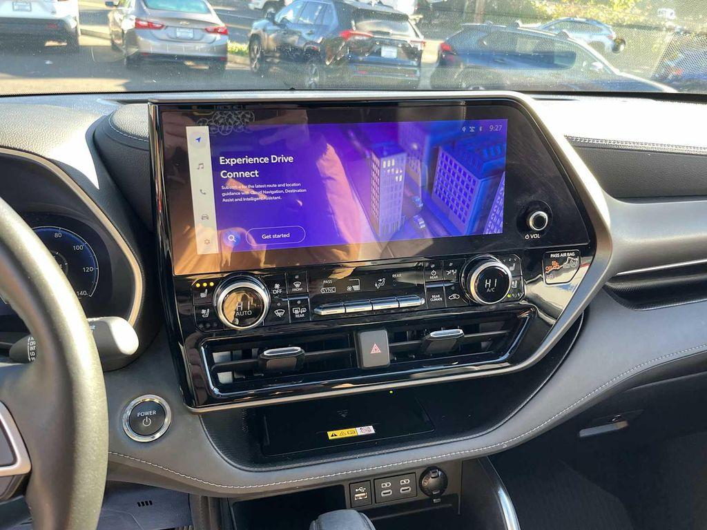 used 2023 Toyota Highlander Hybrid car, priced at $41,248