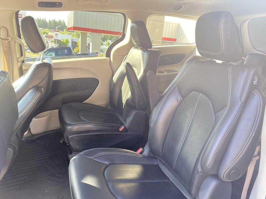 used 2022 Chrysler Pacifica Hybrid car, priced at $26,775