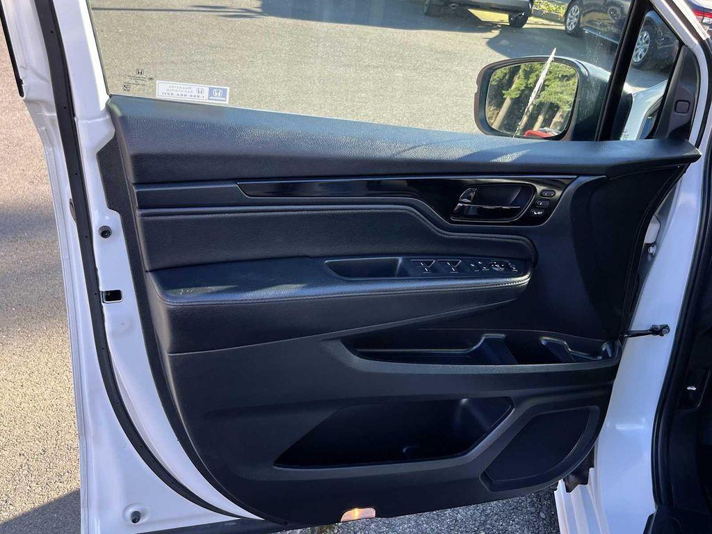 used 2023 Honda Odyssey car, priced at $37,991