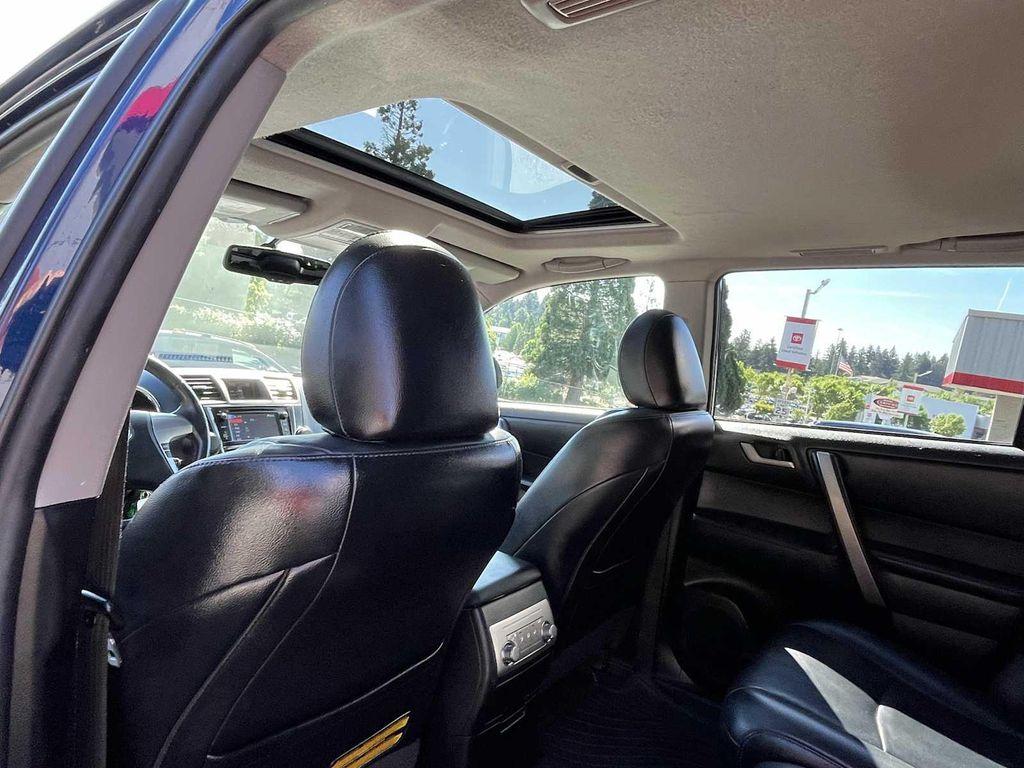 used 2013 Toyota Highlander car, priced at $12,781