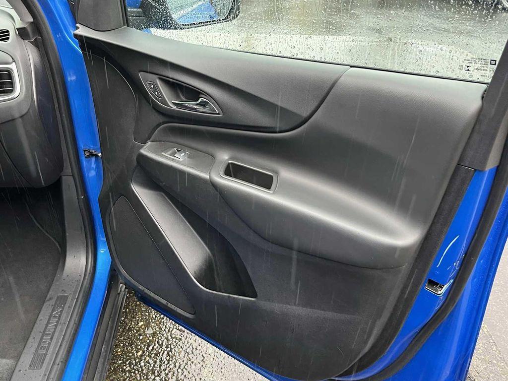 used 2024 Chevrolet Equinox car, priced at $23,391