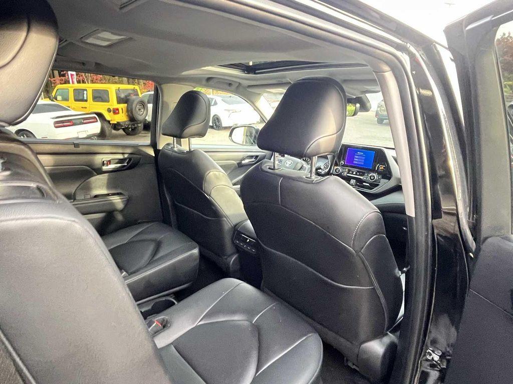 used 2024 Toyota Highlander car, priced at $42,995