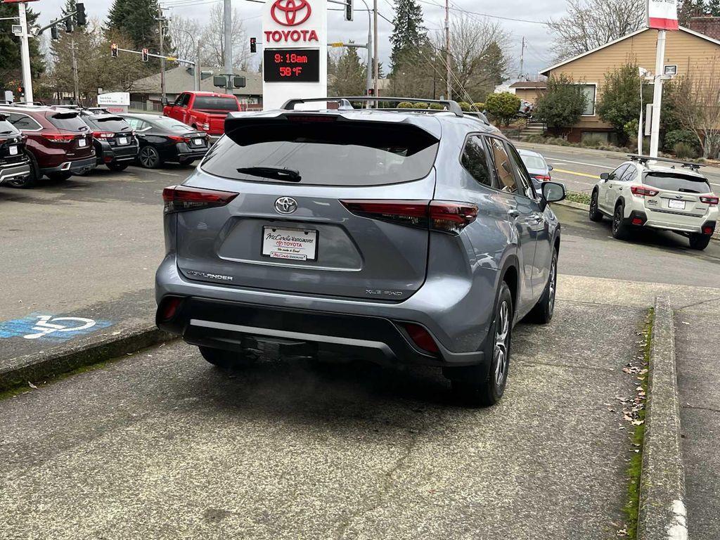 used 2024 Toyota Highlander car, priced at $42,665