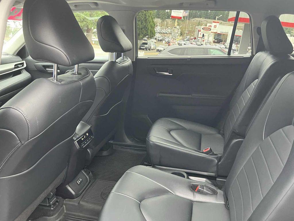 used 2024 Toyota Highlander car, priced at $42,665