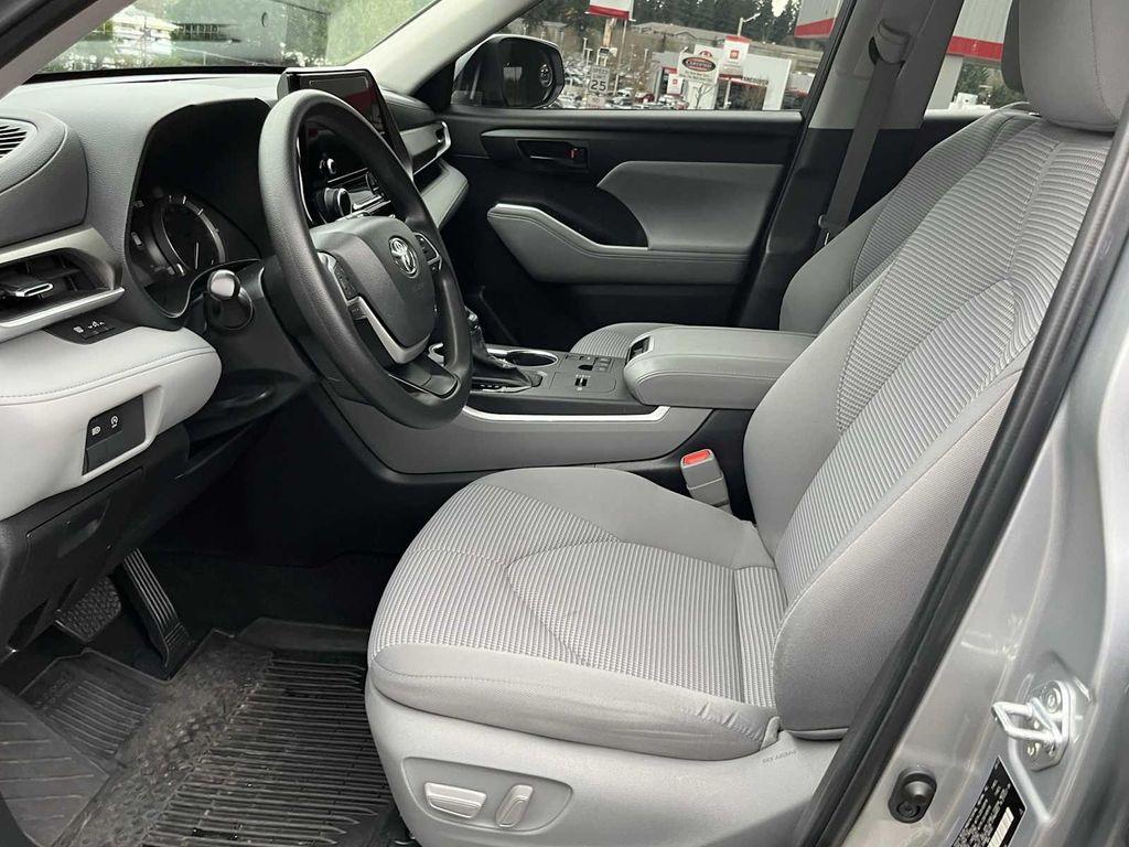 used 2023 Toyota Highlander car, priced at $32,777