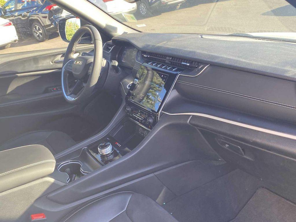 used 2024 Jeep Grand Cherokee L car, priced at $32,248