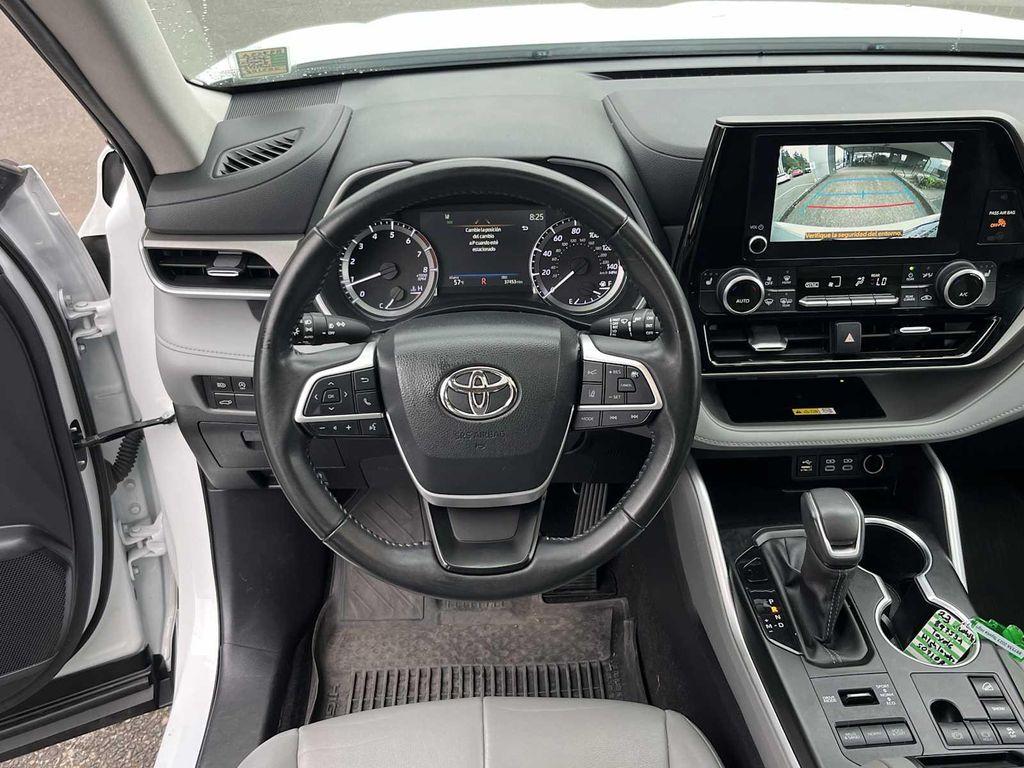 used 2023 Toyota Highlander car, priced at $39,991