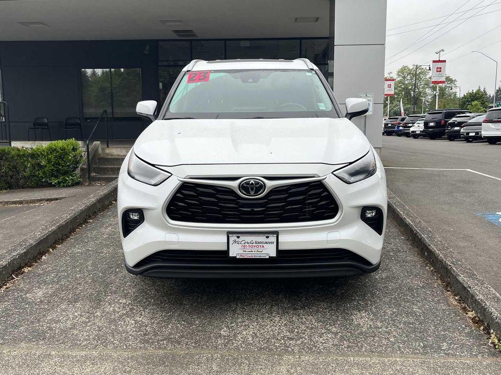 used 2023 Toyota Highlander car, priced at $39,991