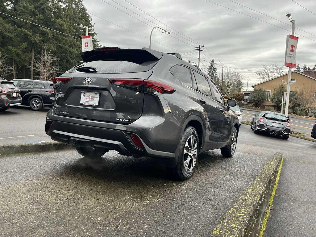 used 2024 Toyota Highlander car, priced at $42,111