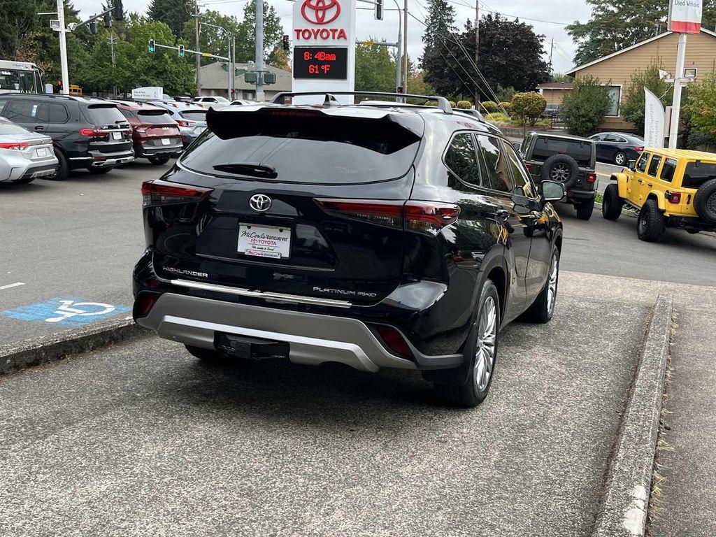 used 2024 Toyota Highlander car, priced at $48,995