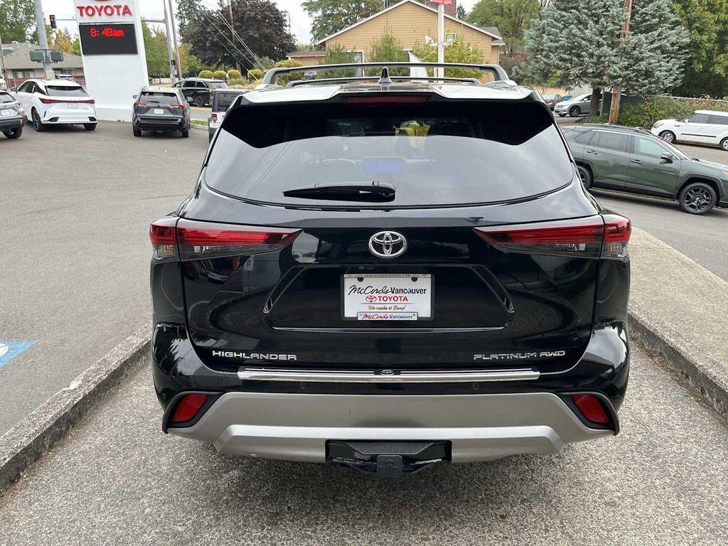 used 2024 Toyota Highlander car, priced at $48,995