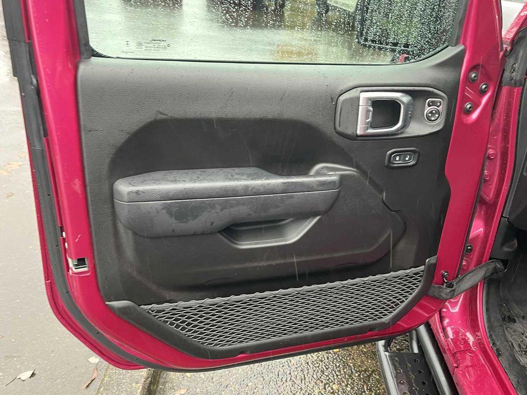 used 2024 Jeep Wrangler car, priced at $39,111