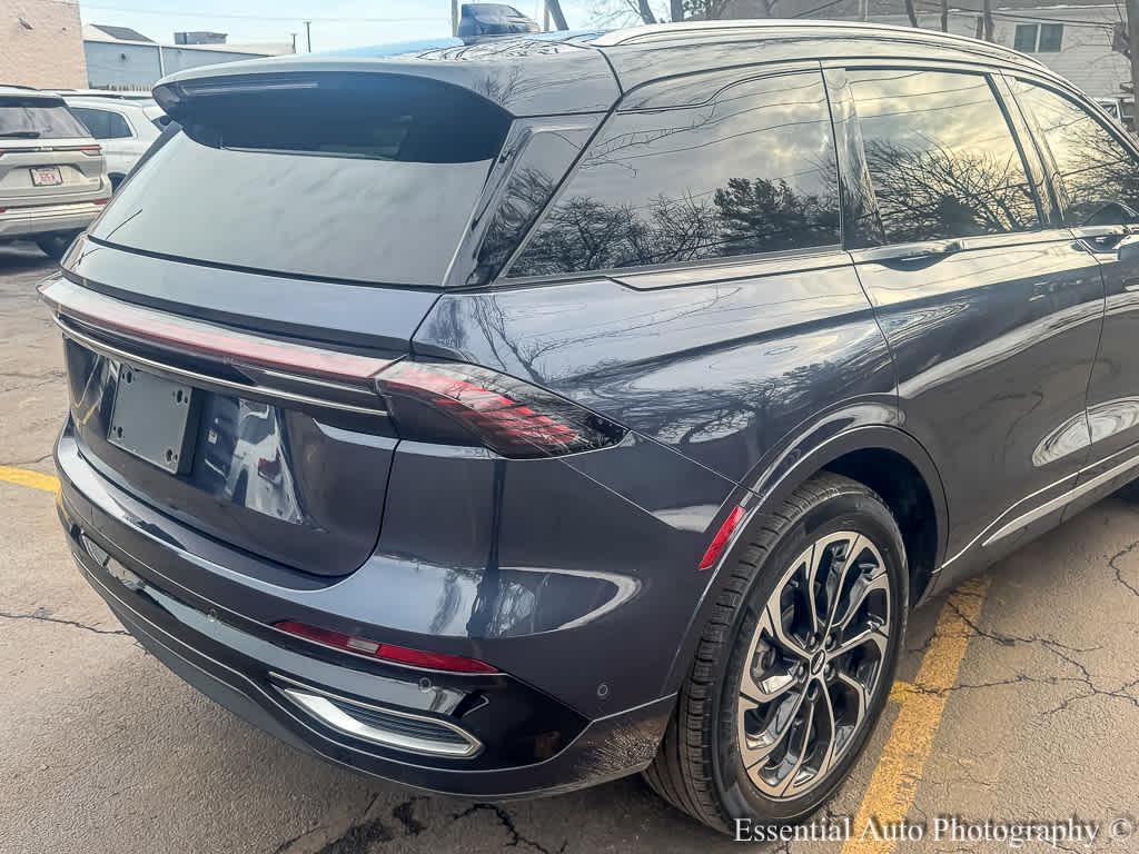 used 2024 Lincoln Nautilus car, priced at $50,647