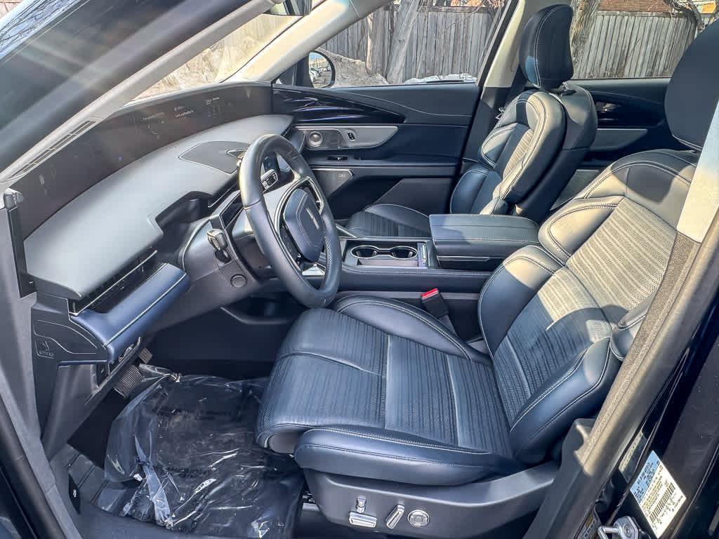 used 2024 Lincoln Nautilus car, priced at $53,159