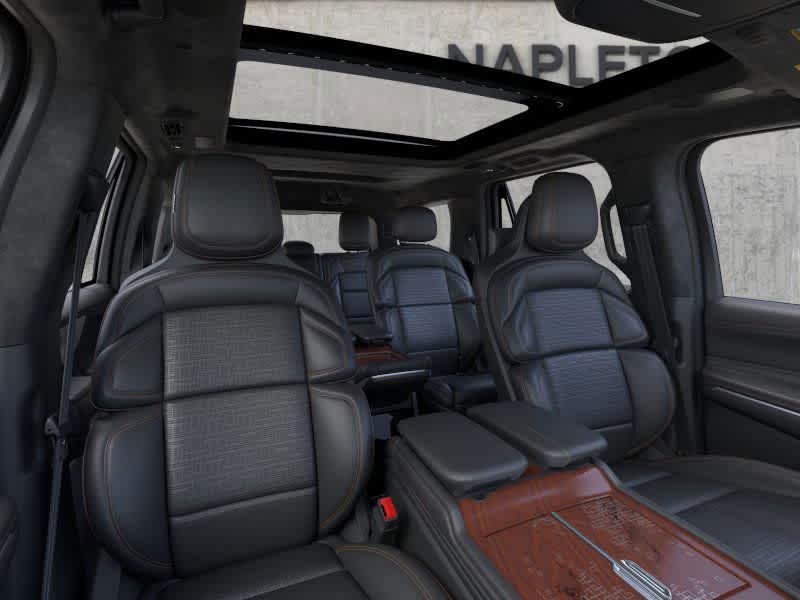new 2025 Lincoln Navigator car, priced at $121,355