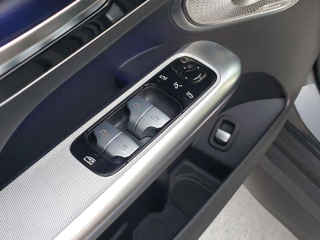 new 2026 Mercedes-Benz GLC 300 car, priced at $60,390