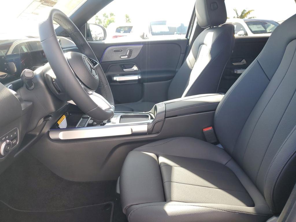 new 2026 Mercedes-Benz GLB 250 car, priced at $49,280