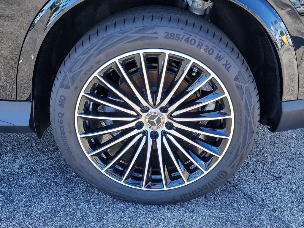 new 2026 Mercedes-Benz GLC 300 car, priced at $58,130