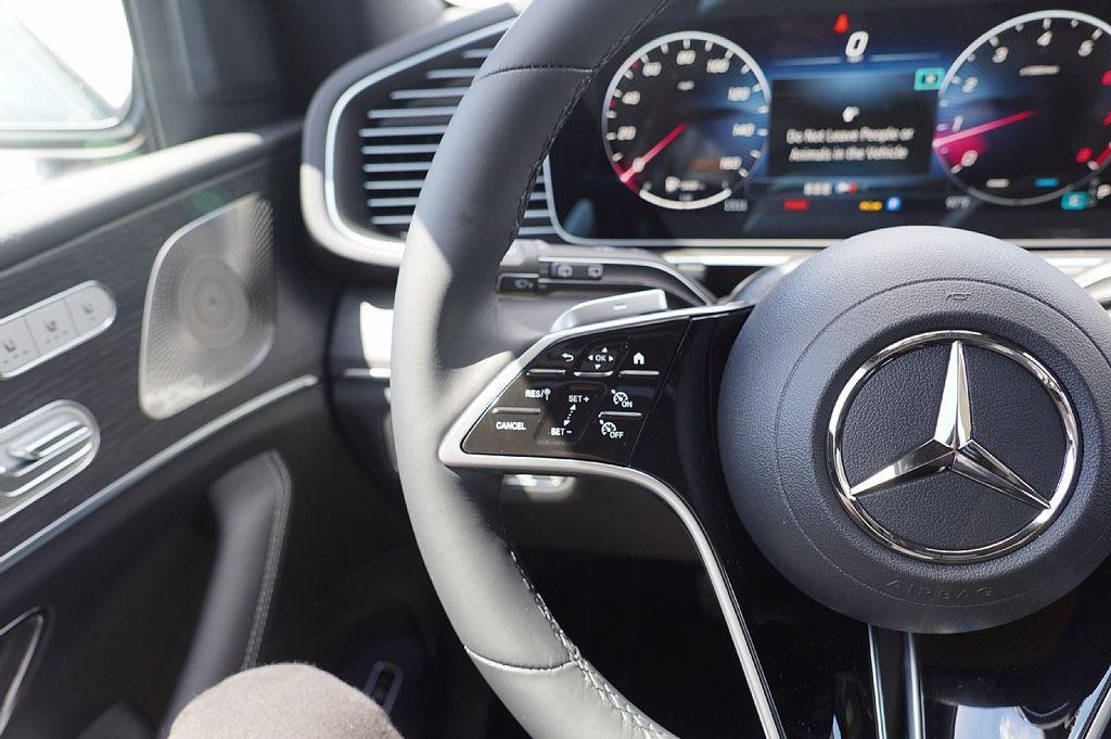 new 2026 Mercedes-Benz GLE 450 car, priced at $68,490