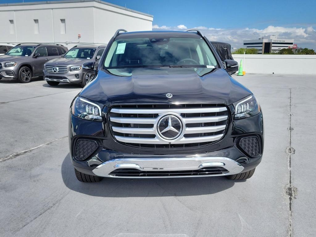 new 2026 Mercedes-Benz GLS 450 car, priced at $93,715