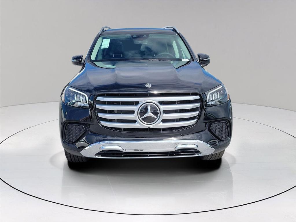 new 2026 Mercedes-Benz GLS 450 car, priced at $93,715