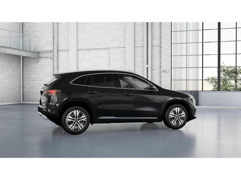 Mercedes-Benz Gla view 17